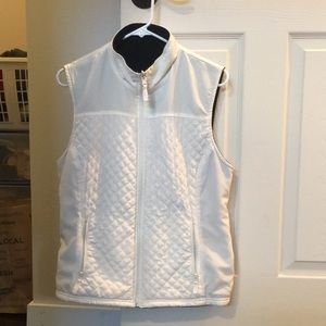 Reversible black and white vest